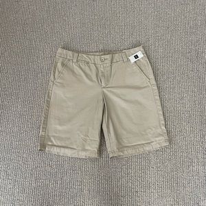 New!! Gap Khaki Boyfriend Roll-up Shorts; Size 2
